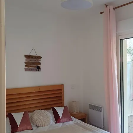 Apartment Entre Piscine, Et Farniente En Famille