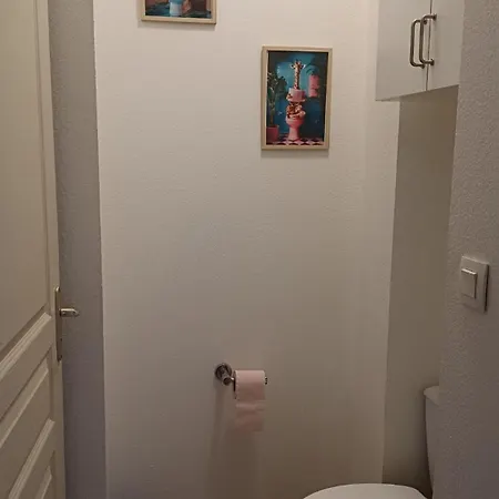 Entre Piscine, Et Farniente En Famille Apartment