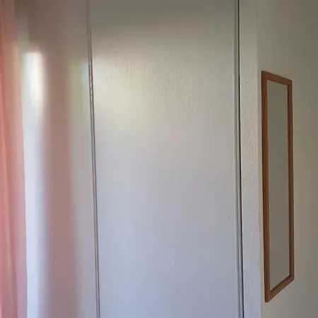 Entre Piscine, Et Farniente En Famille Apartment *