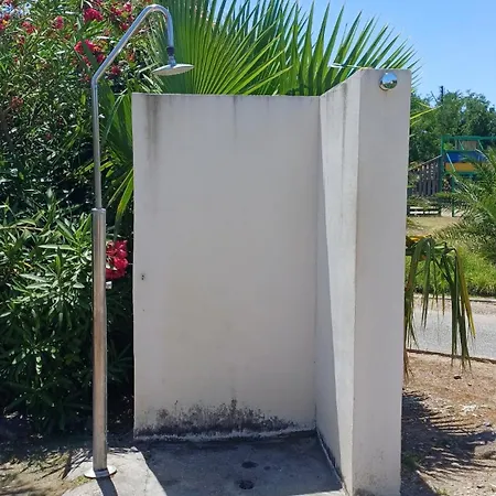 Entre Piscine, Et Farniente En Famille Apartment *